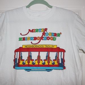 Mister Rogers Neighborhood T Shirt (M)